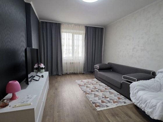 Продаж 1-кв м,Бориспіль вул.Момота 42 кв.м р-н 5 школи з МЕБЛЯМИ та ТЕХНІКОЮ Борисполь