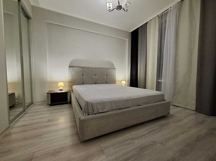 Лесі Українки 36 Б Продаж 2к квартири м. Звірінецька - фото 1