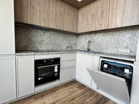 Продам дворівневу квартиру з дизайнерськими ремонтом|газ|площа 71,6м2|Буча| Буча