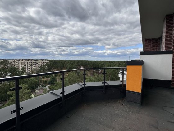 Пентхаус з терасами, електрика, сантехника розведена Буча