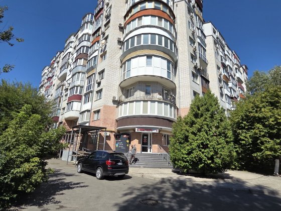 продаж 3х кімнатна квартира бровары спорт диспансер шевченко киевская Бровари