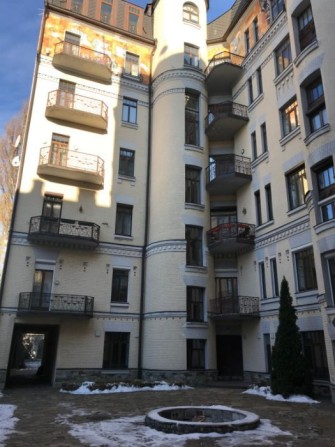Продаж ексклюзивних апартаментів ( 5 кімн.) по вул. Паньківська,8 - фото 1