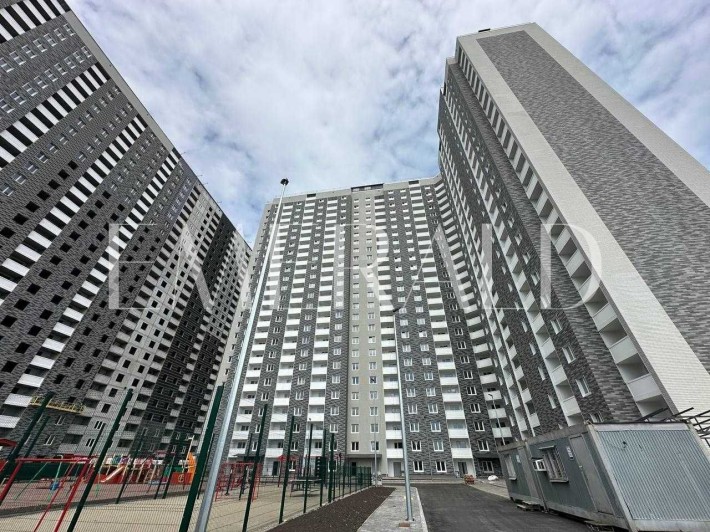 Квартира з ремонтом. Низький поверх. ЖК Деснянский - фото 1