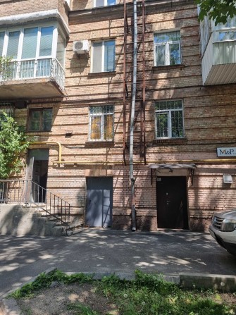 Продаж квартири в центрі Києва, Кропівницького 18 - фото 1