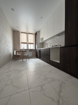 Продам 1 кімнатну квартиру з ремонтом і меблями в місті Буча. ДЕРЖАВНІ ПРОГРАМИ. БЕЗ КОМІСІЇ! 1 кімн - фото 1