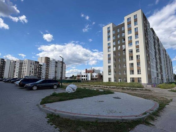 Продам в Києві  1 кім .квартиру по вулв.Анатолія Луценка 18 Бровари