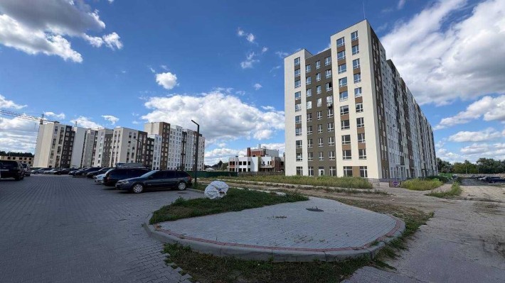Продам в Києві  1 кім .квартиру по вулв.Анатолія Луценка 18 - фото 1