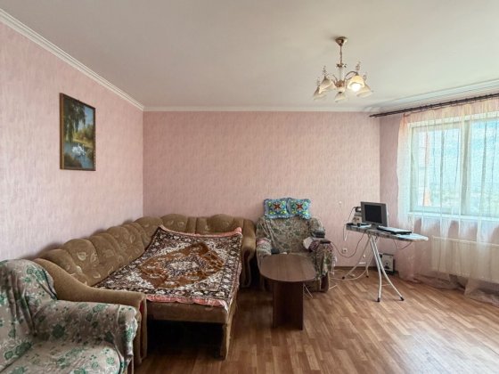 Продам 1-но кімнатну квартиру по вул.Грушеського, 21 Бровари