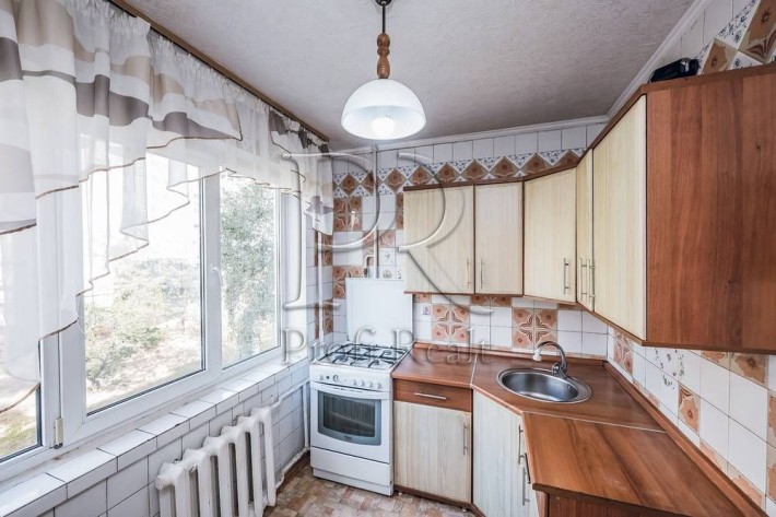 Продаж 3 кімнатна квартира/Райдужний массив/Шухевича 8А/Ватутіна - фото 1