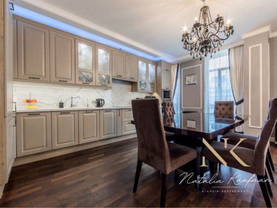 Продаж 4 к кв 105 м2. Комфорт Таун