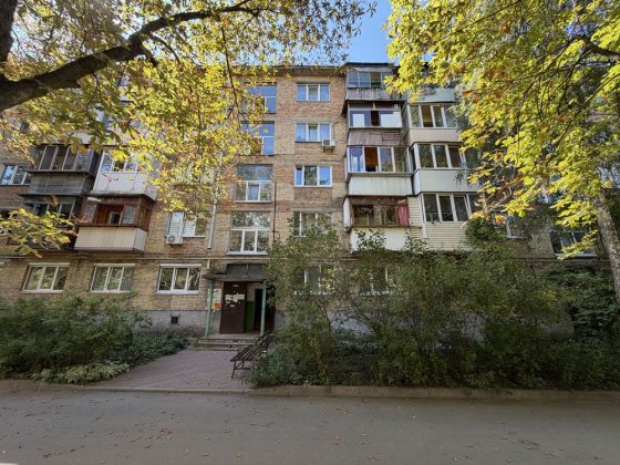 Вишневе 3-шка на 4 поверсі Перед переїздом Вишневое
