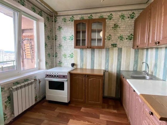 Продам 1 кімнатну квартиру. Вул. Героїв Дніпра 38В Київ