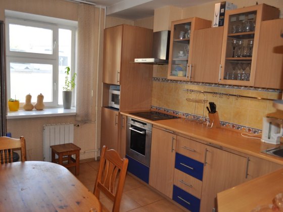 Продаж трикімнатної квартири, метро , ремонт, вул. Левка Лукʼянененка 29