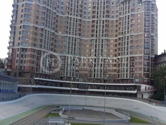Центр вул. Б.Хмельницького,58-а  Продаж квартири 120кв. М. Золоті Ворота Київ