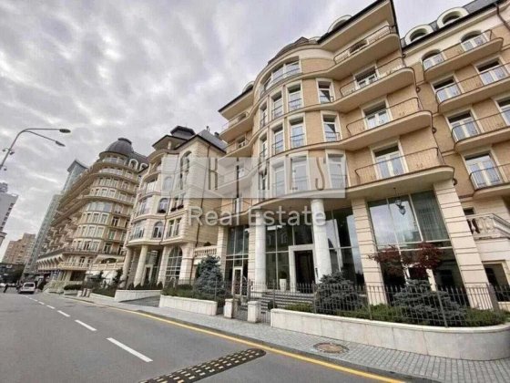 Продаж 6к квартири 300м2 Новоселицька 10 Renaissance Residence Печерський Ботсад