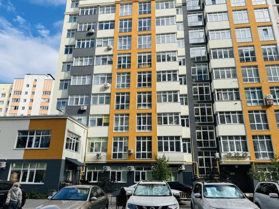 Однокімнатна квартира в жк Стожари 49 м кв -49000$ Вишневое