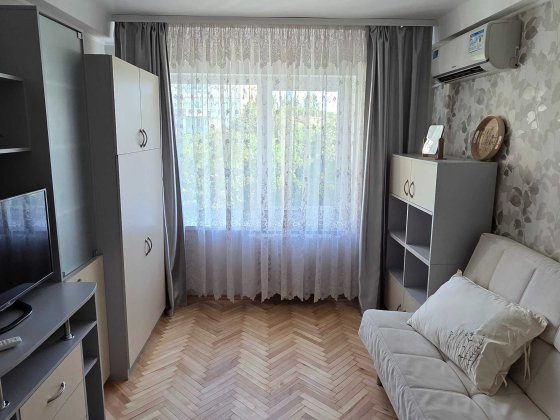 Продаж від власника 2-кімнатної квартири, площа 45 кв. м. Київ, пр. Голосіївський. Будинок 89 Київ