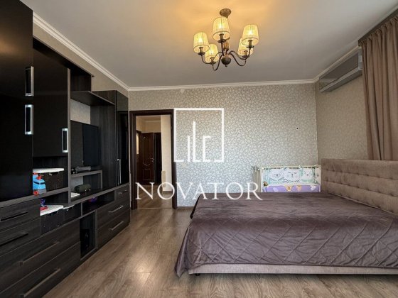 продам 2-кімнатну квартиру з Ремонтом. Буча, центр, дворівнева, 5хв пішки до Новуса, поруч школа, са Буча