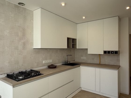 Продаж 2к квартира з ремонтом, газ, тепла підлога всюди, гардероб! Мінімальне оформлення! 72.1м2, жи