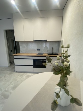 • Інвистиція | Продаж | Квартира з новим ремонтом 26,2 м² | ЖК «Молодість» | Ірпінь | виїзд до Києва - фото 1