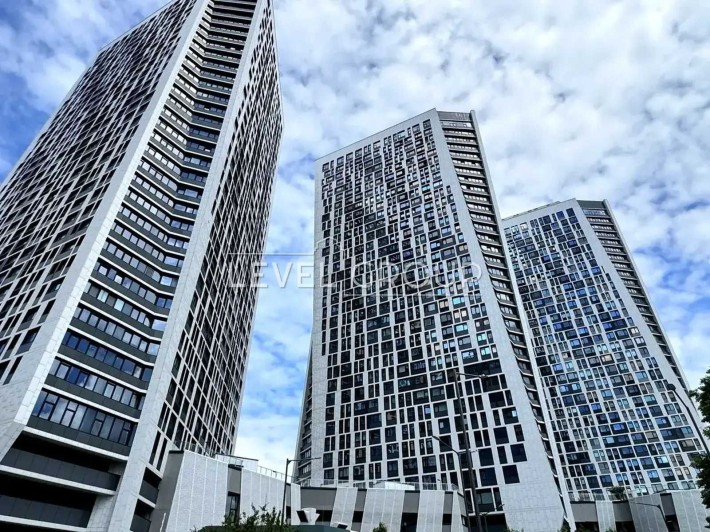 Продаж 4-кімнатної квартири просп. Берестейський/ ЖК Manhattan city/Вокзальна/ Політехнічний інститу - фото 1