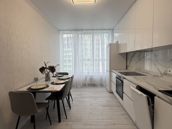 Продаж шикарна 2к в Центральному парку, під житло чи в оренду, ніхто не жив, БЕЗ ВКЛАДЕНЬ Ірпінь