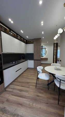 Продаж 2к квартири в сучасному ЖК поруч з парком та озером - фото 1