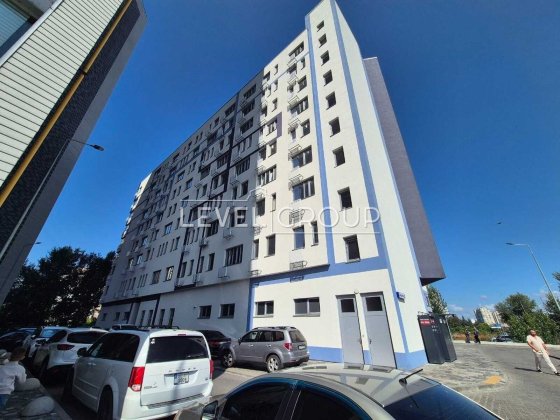 БЕЗ КОМІСІЇ! Продаж квартири в ЖК «Лебединий Guest House» — життя біля озера та метро Киев