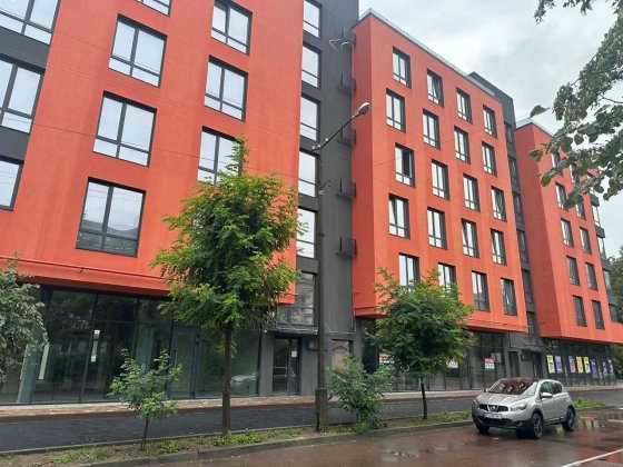 Продаю видову квартиру в новому будинку Ивано-Франковск