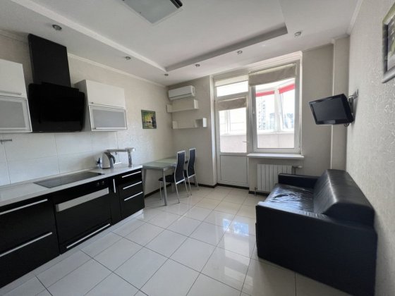 Продаж 1к квартири 50м² з ремонтом на вул. Олени Пчілки 2, Позняки, Осокорки, Харківська, Дарницький Київ