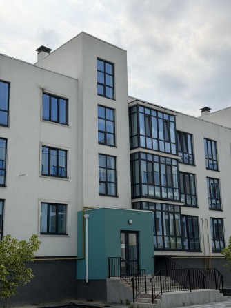 Продаж трикімнатна квартира в зданому будинку 85 м2 Ірпінь ! Вигідна ціна! Газове оплаення! Без комі - фото 1
