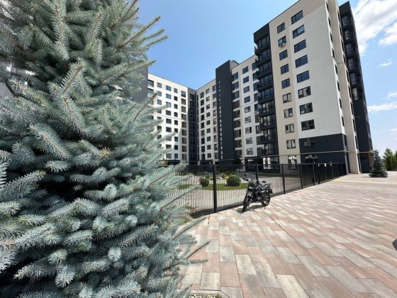 2 кімнатна квартира 78м2. Газове опалення! Буча