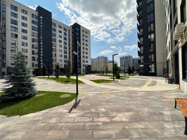 Продам велику 2к квартиру 78м2 ЖК Континент Рей. Газ. Без комісії% - фото 1