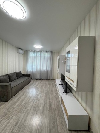 Вул. Тираспольська 54, ЖК Місто Квітів. 2-к. 57.8 м2 з ремонтом. Без комісії. - фото 1