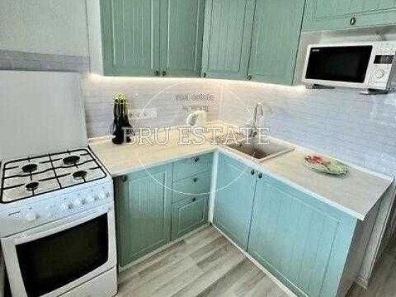 Продам 1 к п-т Червоної Калини 79 а   Троєщина Киев