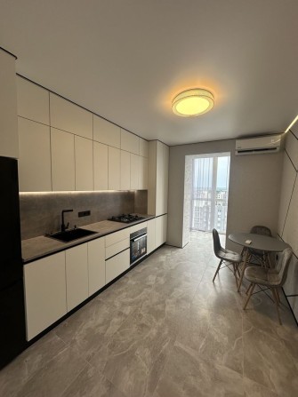 Продам квартиру в Іділіка Авеню найдешевша з ремонтом - фото 1