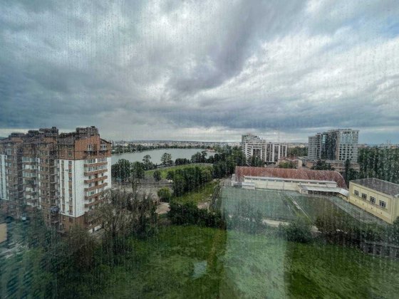 1к, здана, готова до ремонту, з виглядом на озеро Івано-Франківськ