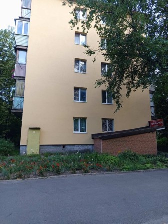 Продажа2ком.кв45кв.м.Отрадный соломенский р-н.ул.Василенко12 - фото 1