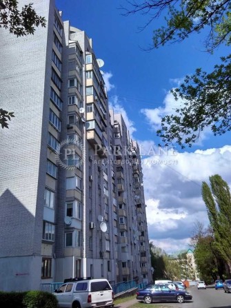 Продаж 3к на вул. Тополева 4-8, Солом`янський р-н, пр. Повітряних сил, Карела Чапека - фото 1