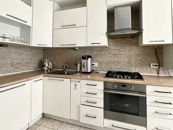 Продаж 3к квартири, жилий стан, центр, 10хв від стометрівки Івано-Франківськ