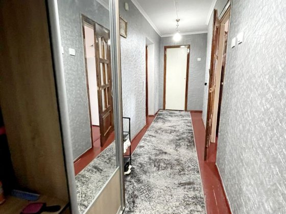 Продам 2кім.квартиру біля парку,покращене планування,видова. Ивано-Франковск