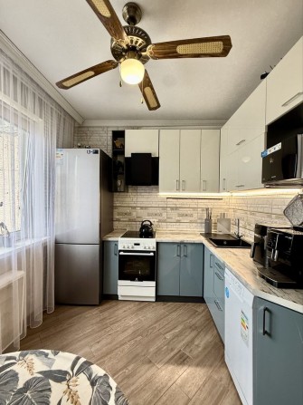Продаж 3-к квартири 76м2 з ремонтом біля м. Академмістечко , два балкони. Без комісії!% - фото 1