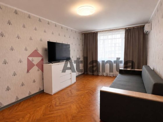 Продаж 1 к кв Вітряні Гори, вул.Байди-Вишневецького, 3 а