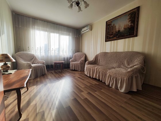3к роздільні кімнати, вул.Закревського 27/2, двустороння