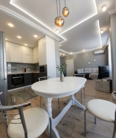Простора 2к квартира 60 м² з видом на парк Центральний! Мінімльне оформлення! - фото 1