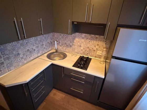 2 ком в Центрально Городском районе  (є Відновлення, Сертифікат) . Кривой Рог