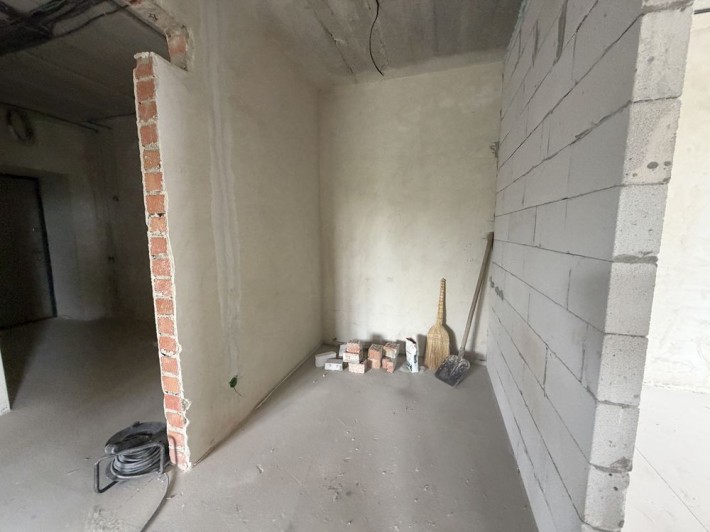Продам здану двокімнатну квартиру з ремонтом - фото 1