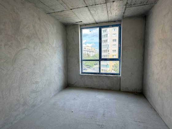 ТЕРМІНОВО, 2 кім, газ, в обжитому районі міста Ивано-Франковск