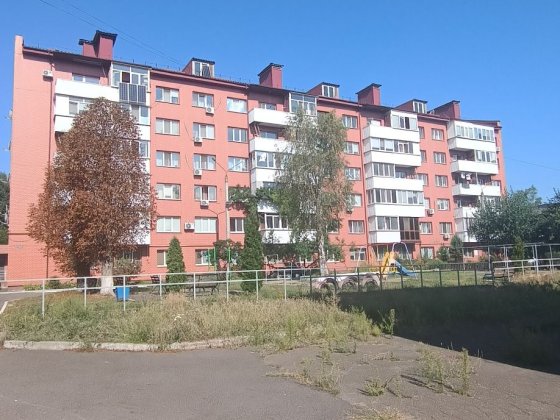 Рідкісна 1к по вул. Перлинній (район Рокуватої/Вогника)