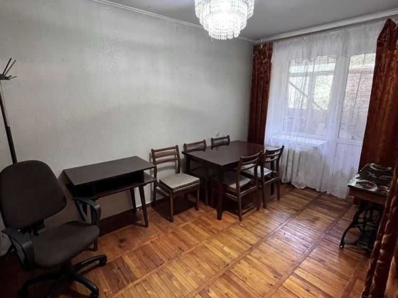 Продаж 2х кімн біля Центру Кременчука, поруч річка і пляж. 52 кв.м. 3/9 цегл. будинку. Кременчуг
